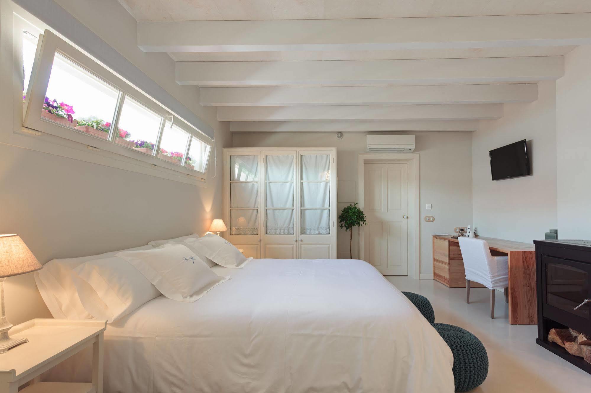 Jardi De Ses Bruixes Boutique Hotel มาโอน ภายนอก รูปภาพ