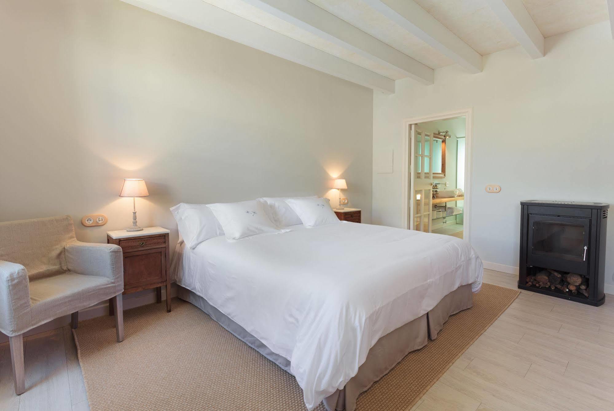 Jardi De Ses Bruixes Boutique Hotel มาโอน ภายนอก รูปภาพ