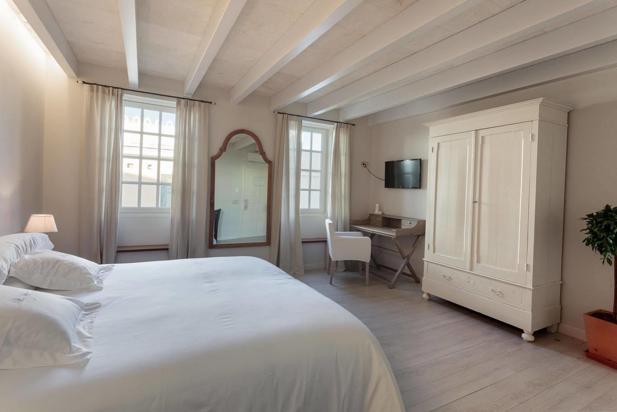 Jardi De Ses Bruixes Boutique Hotel มาโอน ภายนอก รูปภาพ